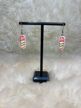 Load image into Gallery viewer, Food on plate Earrings
